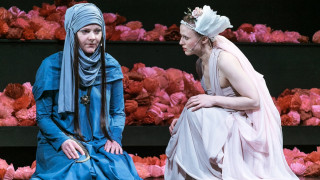 «Teātris.zip» īpašā izlase: Valmieras teātra izrāde «Vaidelote»