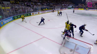 Pasaules hokeja čempionāta spēle. Zviedrija - ASV 2:0