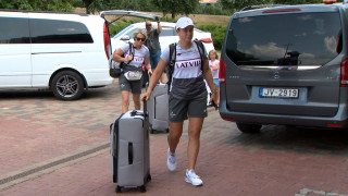 Aļona Ostapenko, Ieva Maļuka un Daniils Bobrovs devās uz Tokijas Olimpiskajām spēlēm