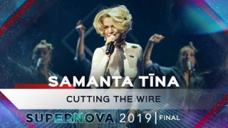 Samanta Tīna "Cutting the wire"