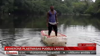 Kamerūnā plastmasas pudeļu laivas