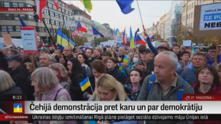Čehijā demonstrācija pret karu un par demokrātiju