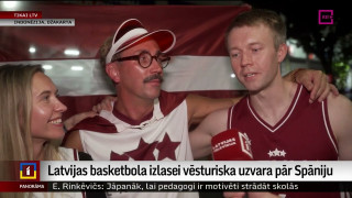 Latvijas basketbola izlasei vēsturiska uzvara pār Spāniju
